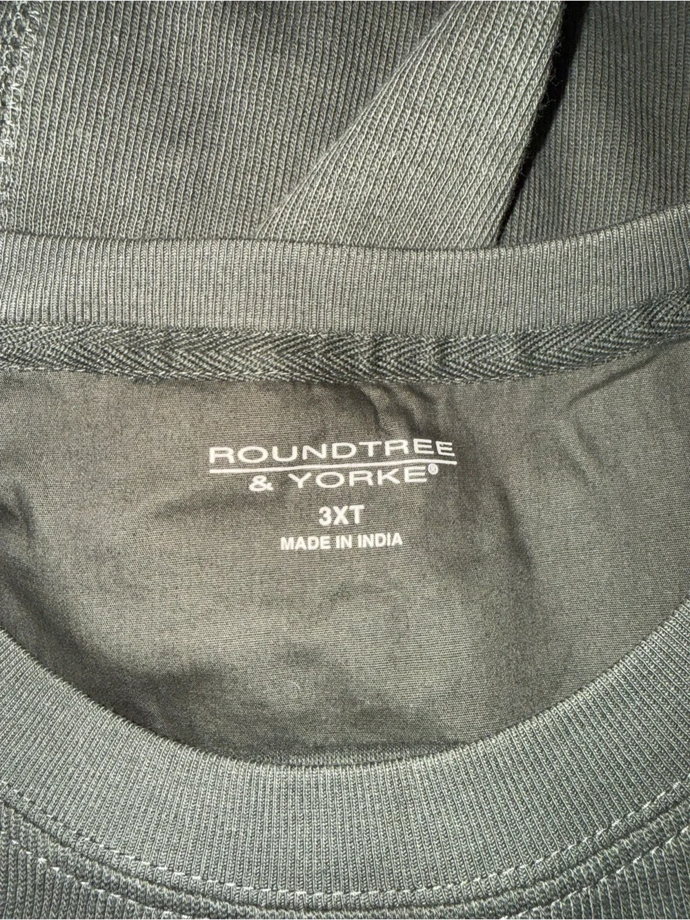 2249-Roundtree & Yorke Olive Green Crewneck Sweater